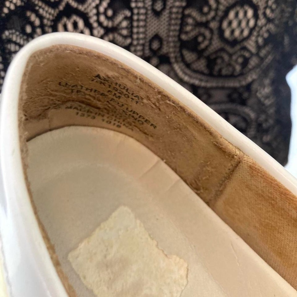 Anne Klein Yellow Flats with Classic Moccasin Design and gold emblem 6 - Picture 7 of 7
